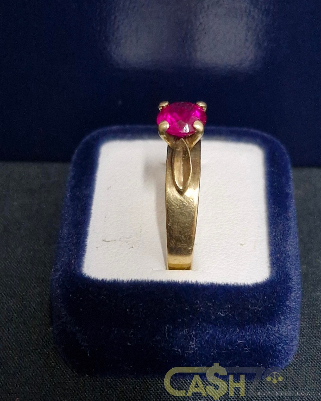 Ladies 9ct Yellow Gold Pink Stone Ring
