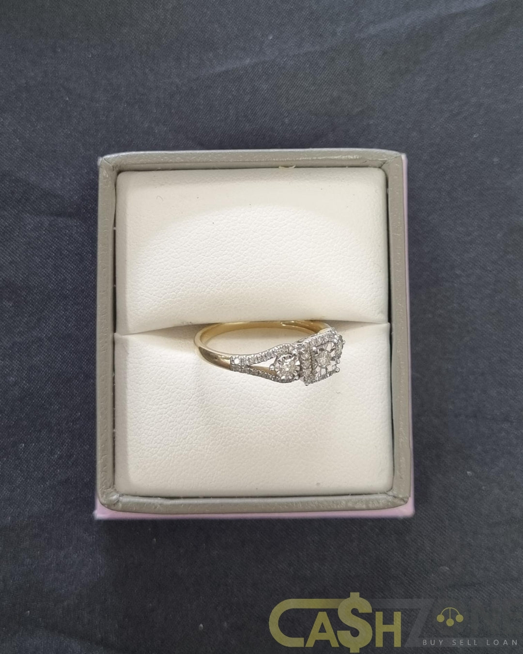 Ladies 9ct Yellow Gold Clear Stone Vintage Style Ring