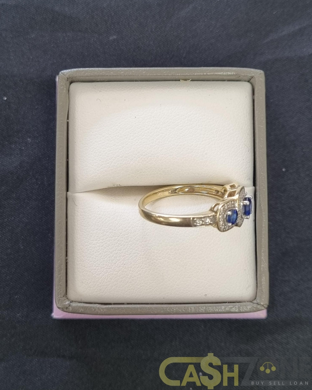 Ladies 9ct Yellow Gold Blue/Clear Stone Ring