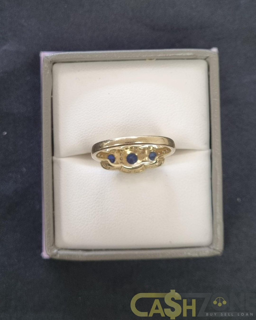 Ladies 9ct Yellow Gold Blue/Clear Stone Ring