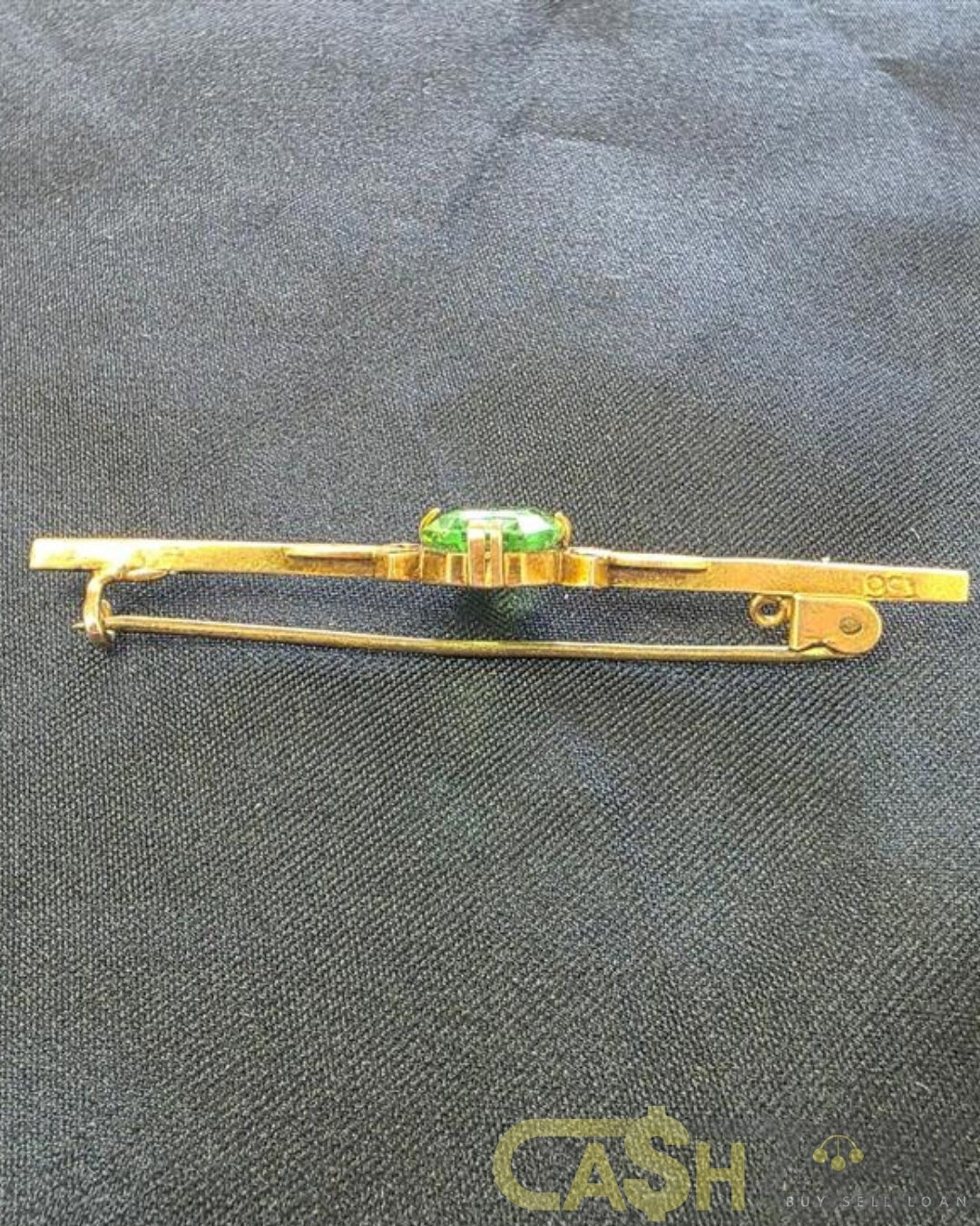 Ladies 9ct Yellow Gold Green Stone Bar Pin